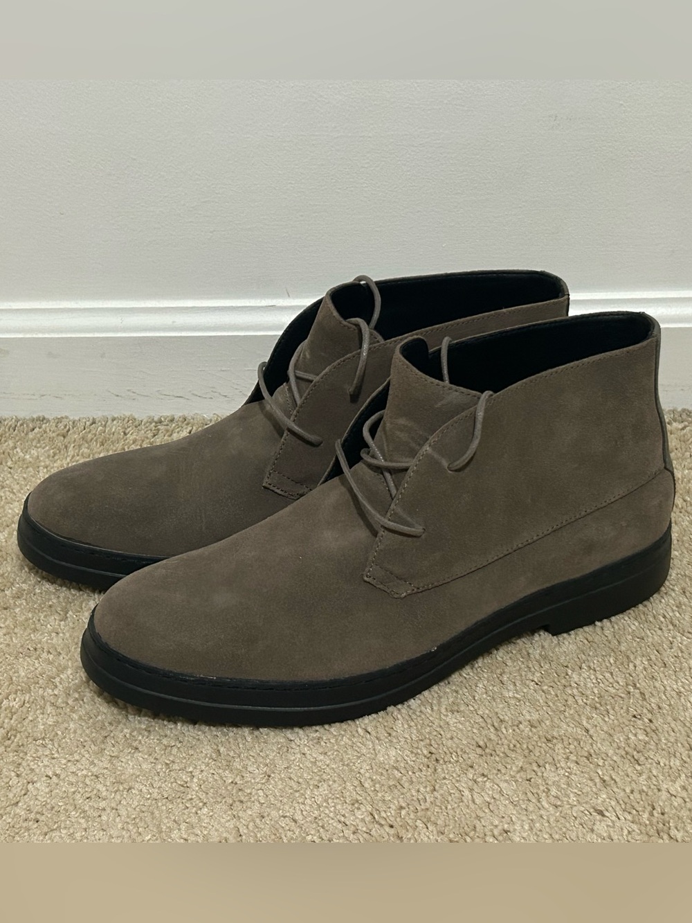 Men's Calvin Klein Taupe Suede Chukka Boots - Classic Lace-Up